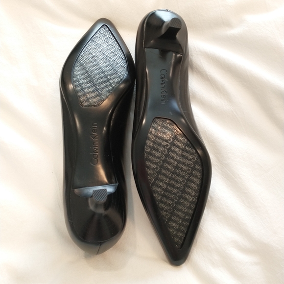 Black Heels - Calvin Klein Diema, Sizes 6.5 - NWOB - Picture 6 of 10